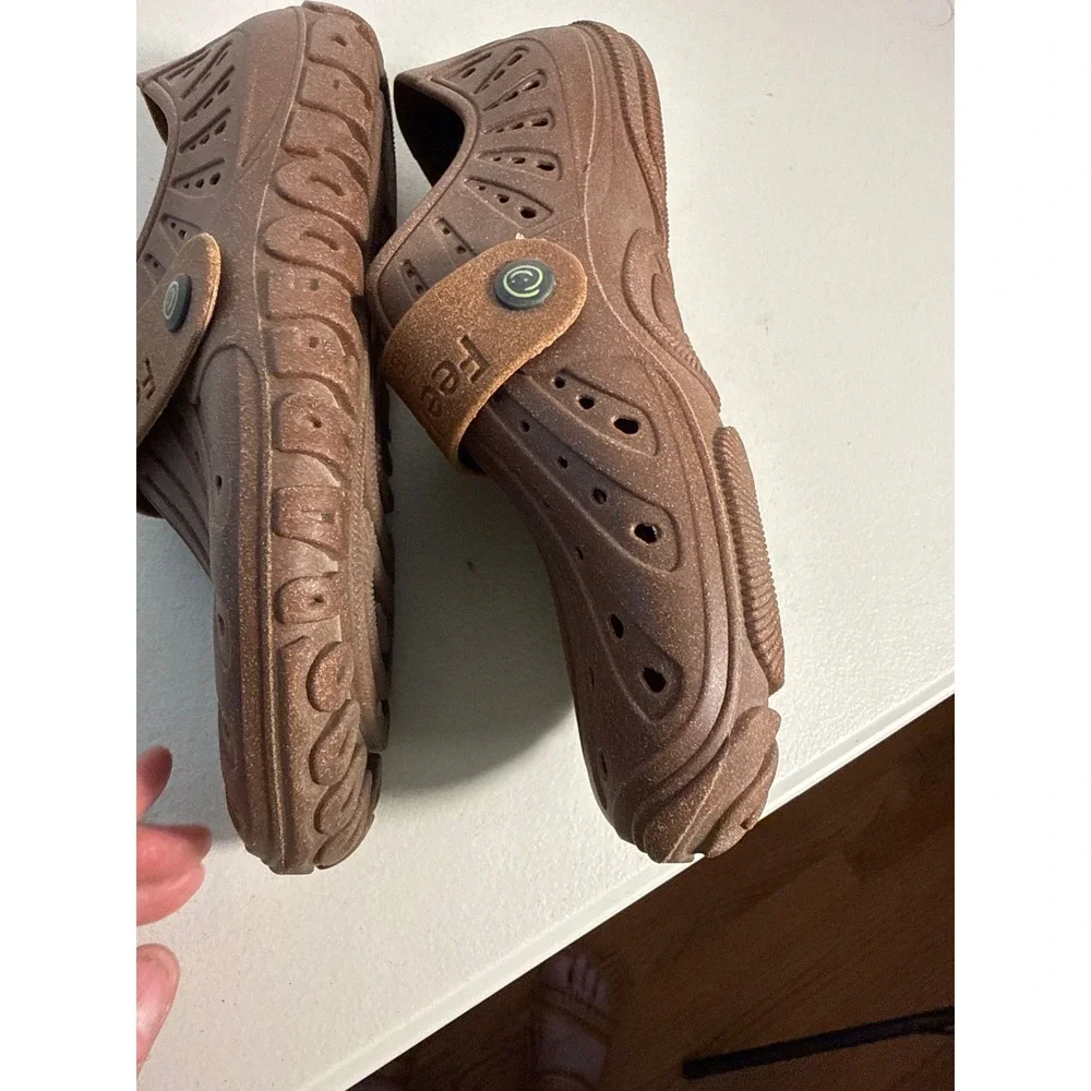 Barefooters Feel Great Brown Perforated Slip On Clogs Shoes Men Size EU 41 US 8